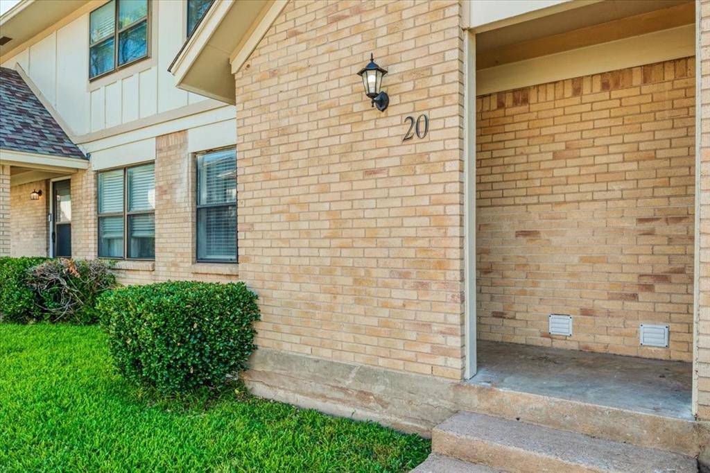 Denison, TX 75020,1905 W Morton Street #20