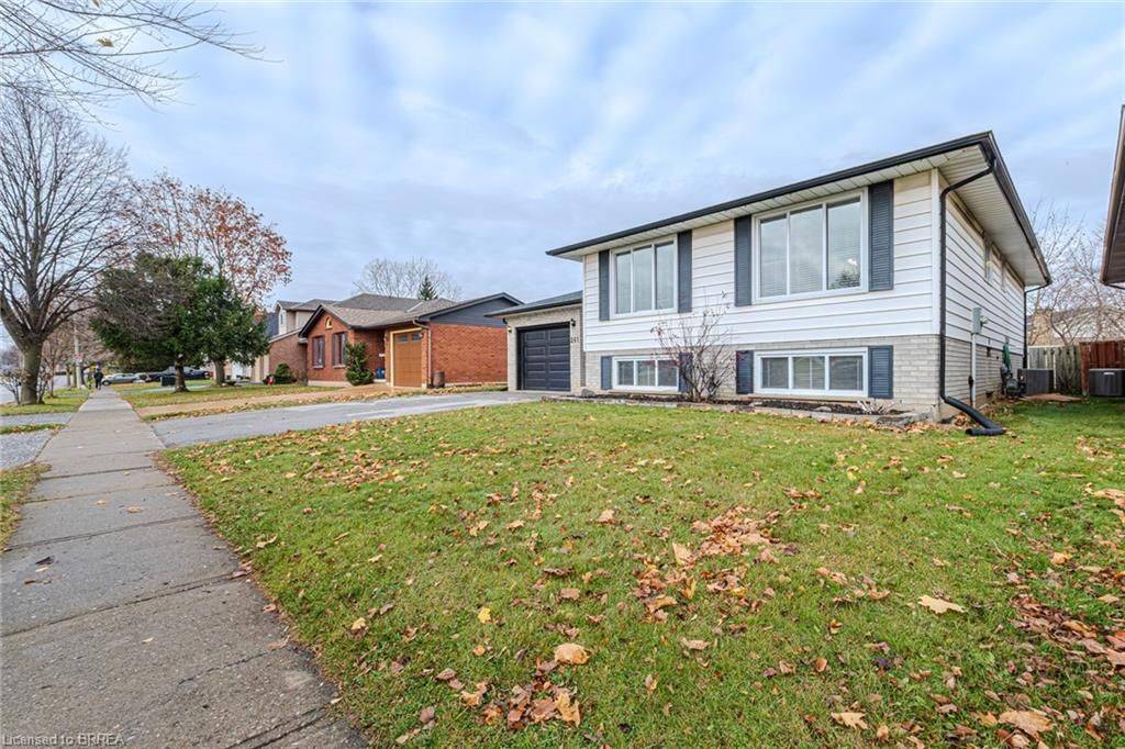 Brantford, ON N3P 1P2,261 Brantwood Park RD