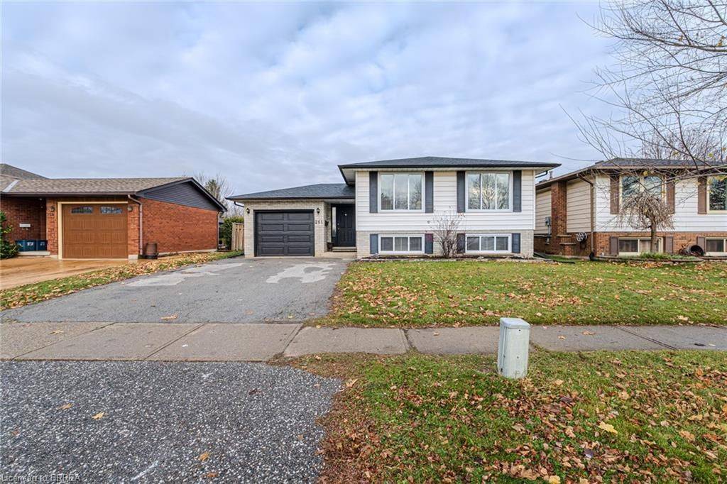 Brantford, ON N3P 1P2,261 Brantwood Park RD