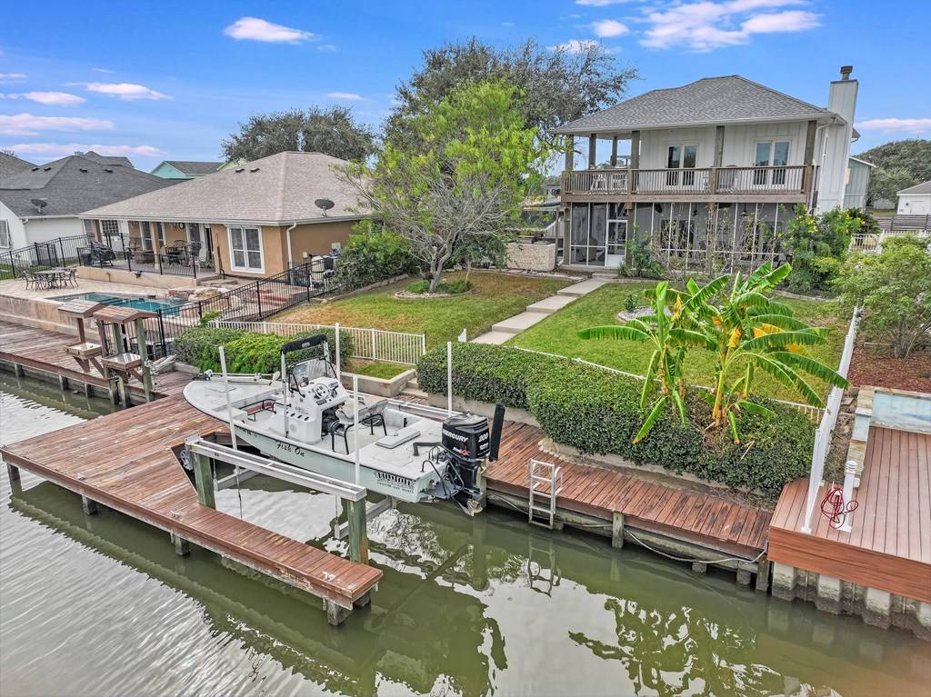 Rockport, TX 78382,104 Lands End