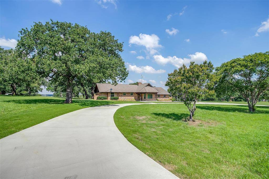 Cleburne, TX 76058,4005 Redbird Lane