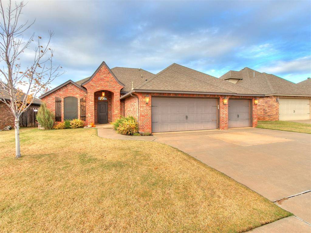 Edmond, OK 73013,8209 NW 158th Street