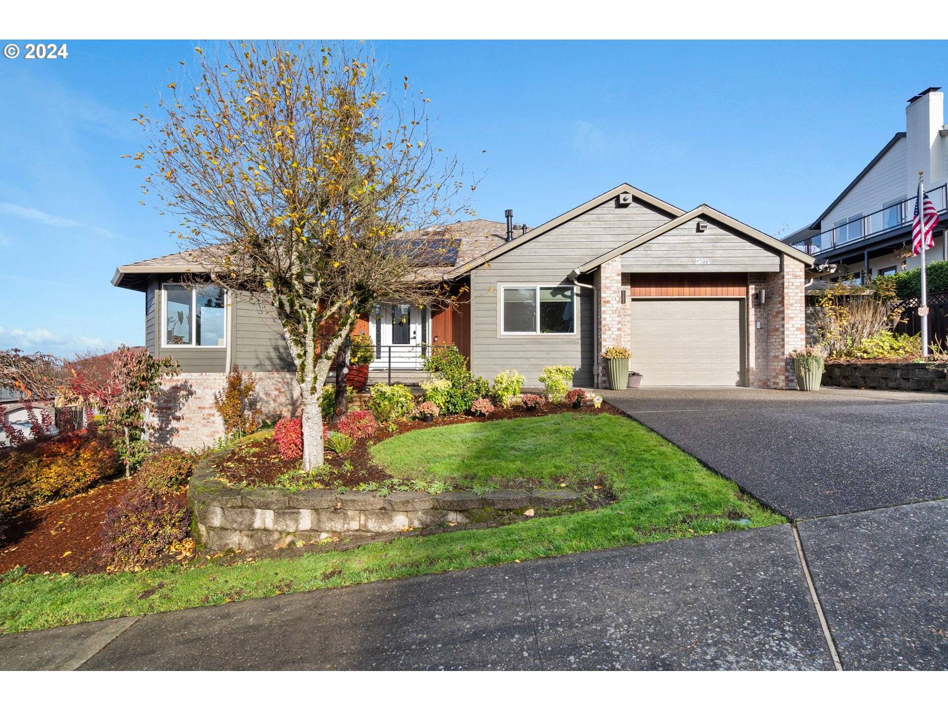 Happy Valley, OR 97086,9386 SE DUNDEE DR