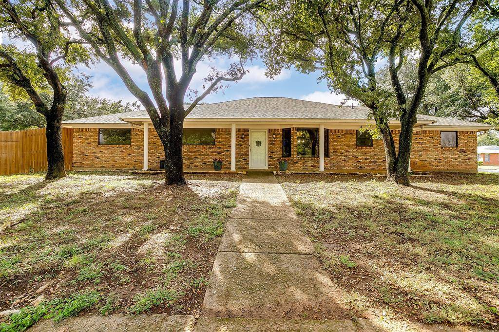 Crowley, TX 76036,413 Trail Lake Drive