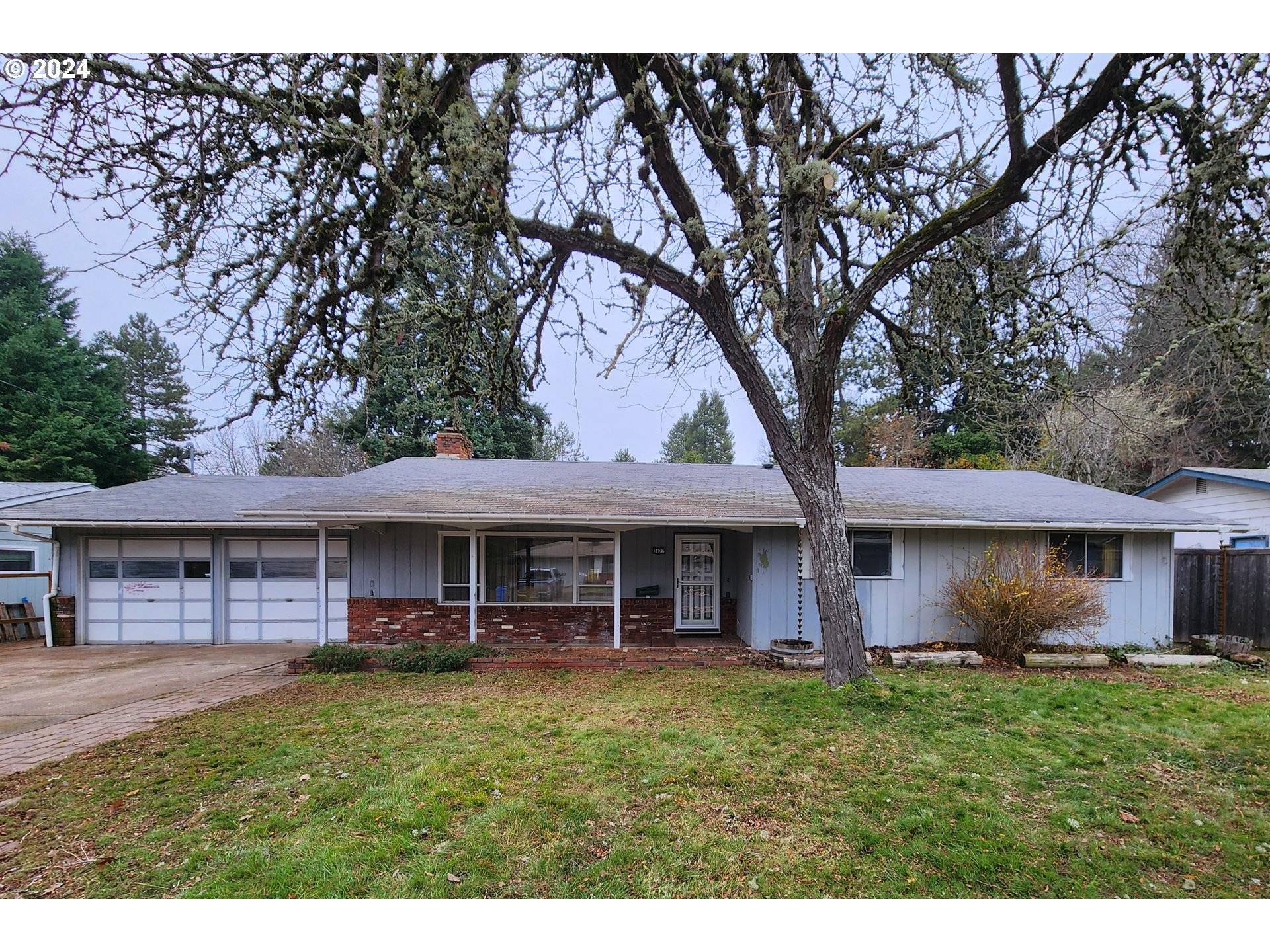 Eugene, OR 97402,3477 W 15TH AVE