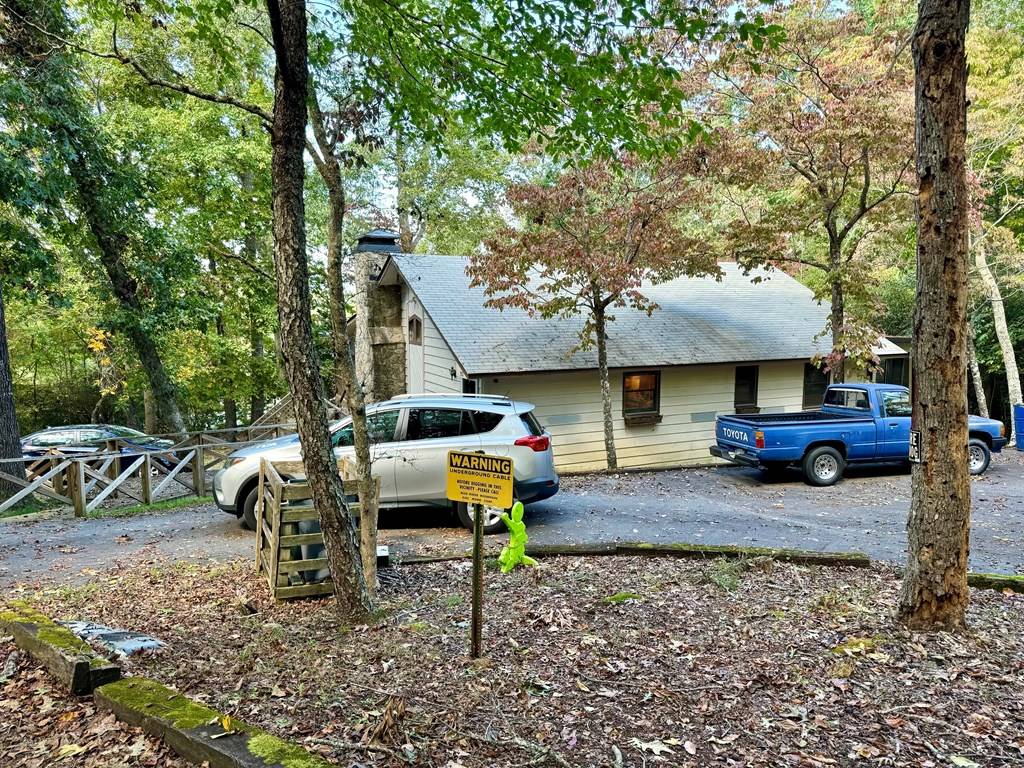 Hiawassee, GA 30546,751 Coon Cove Road