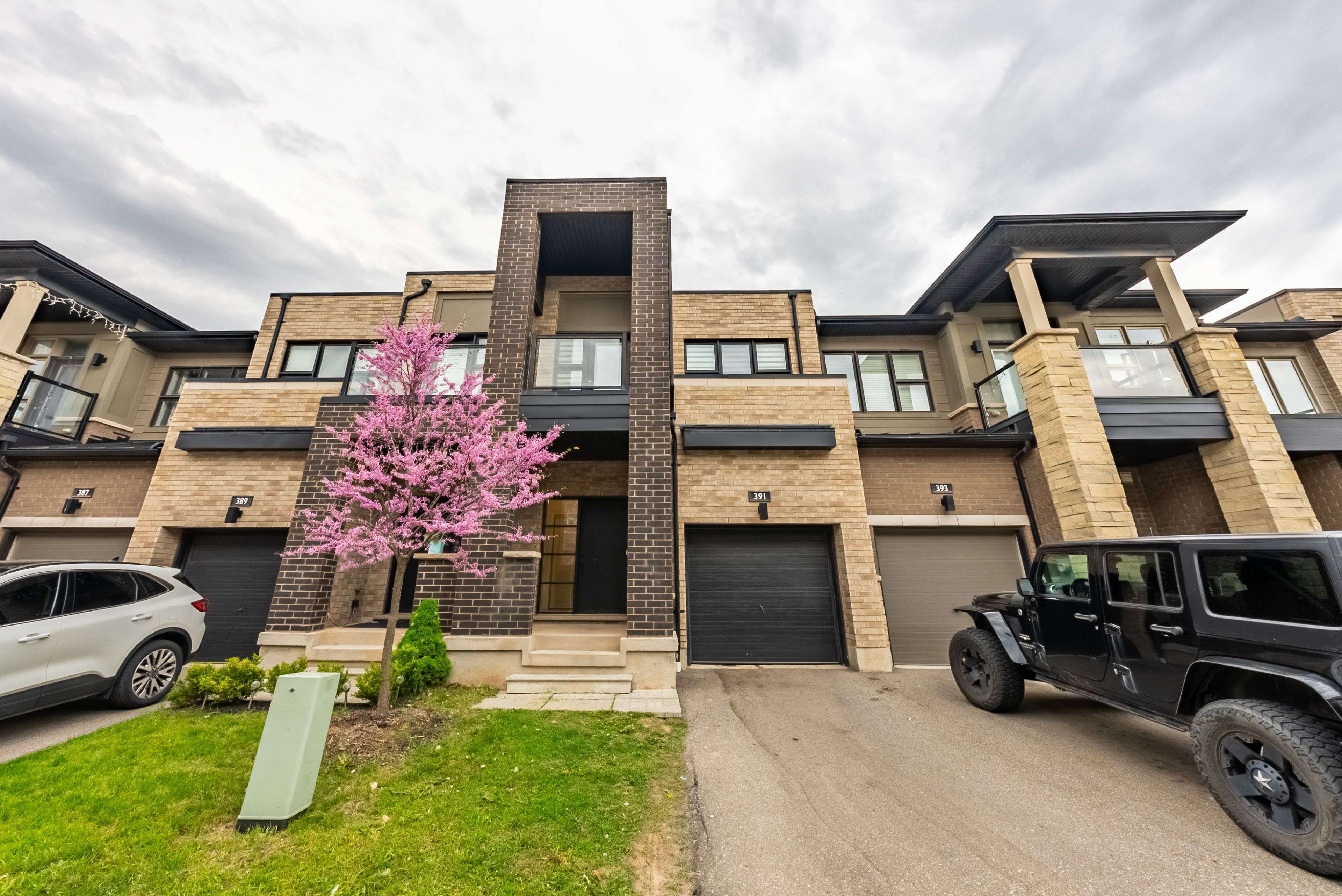 Oakville, ON L6H 0R5,391 Athabasca Common N/A