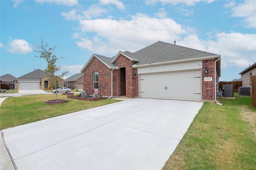 Aubrey, TX 76227,11203 Hawks Landing Drive