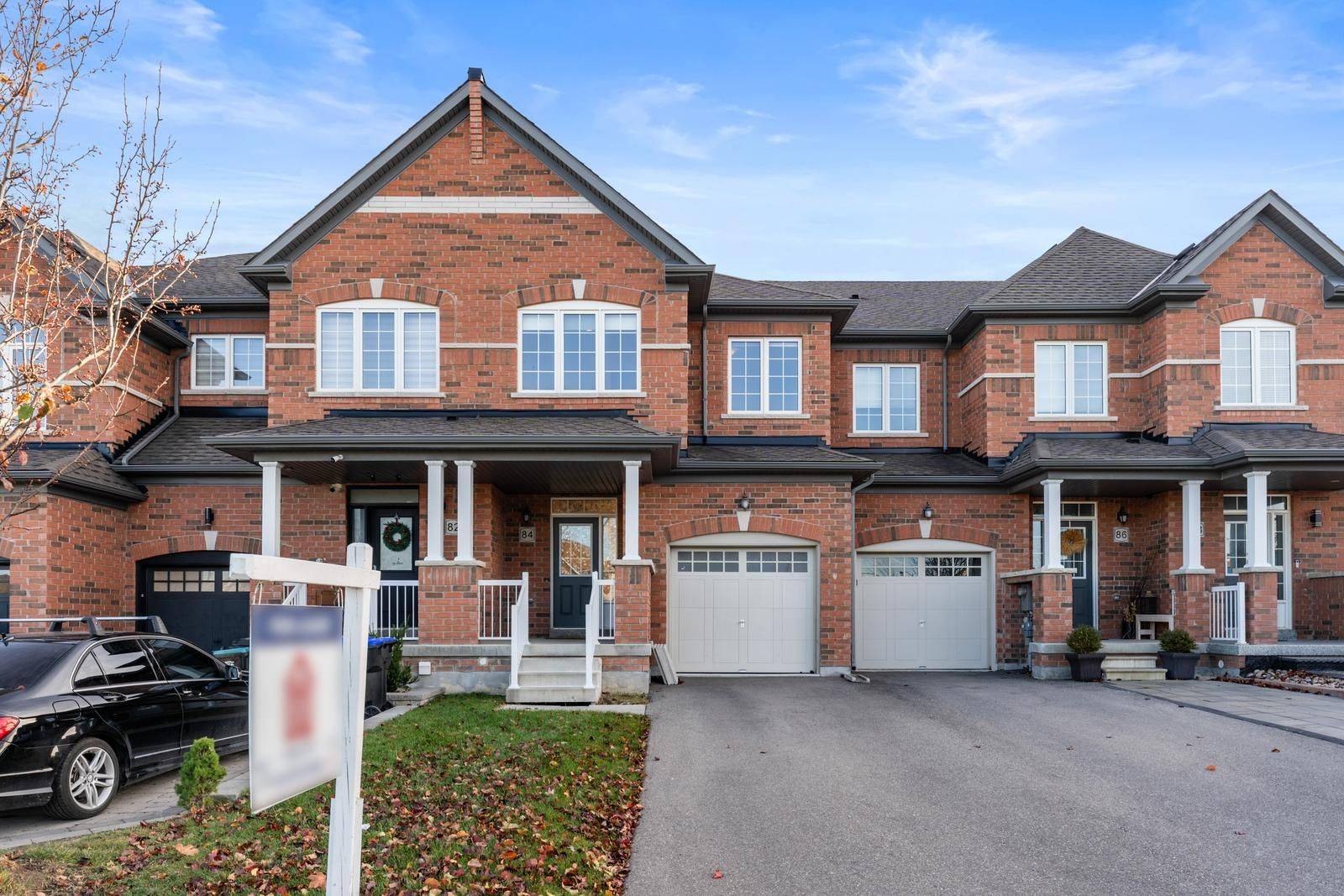 Bradford West Gwillimbury, ON L3Z 2A6,84 Fortis CRES