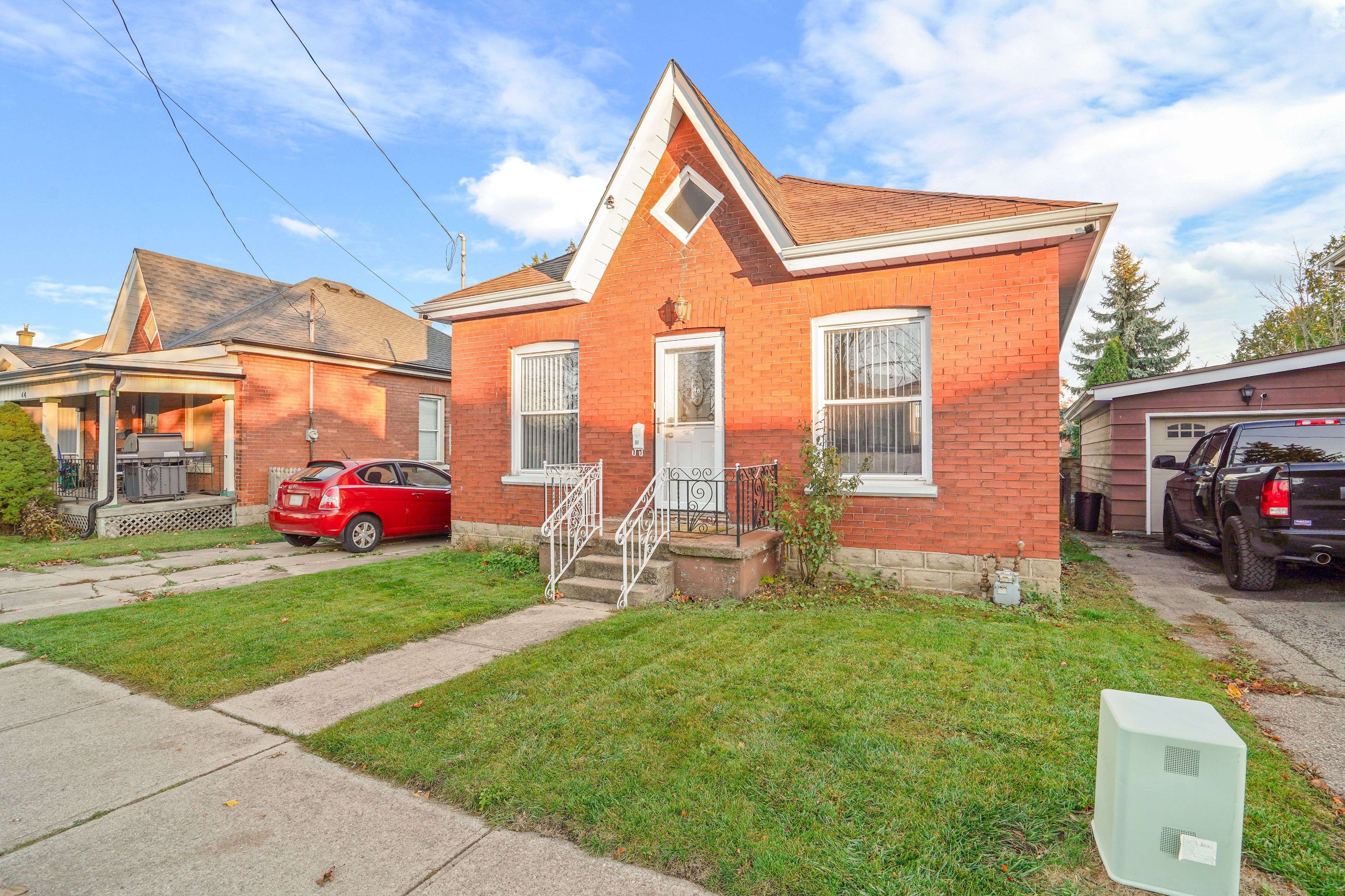 Brantford, ON N3S 1M2,46 Bishop ST