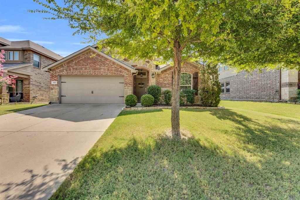 Burleson, TX 76028,808 Silverthorne Drive