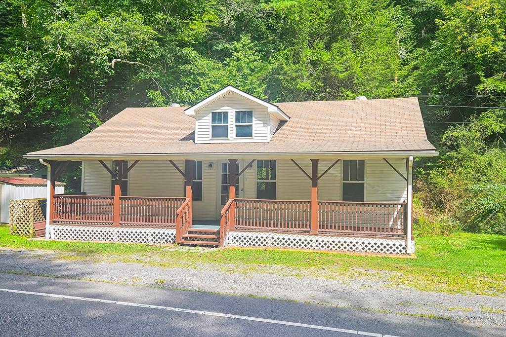 Clintwood, VA 24228,2019 Coeburn Road