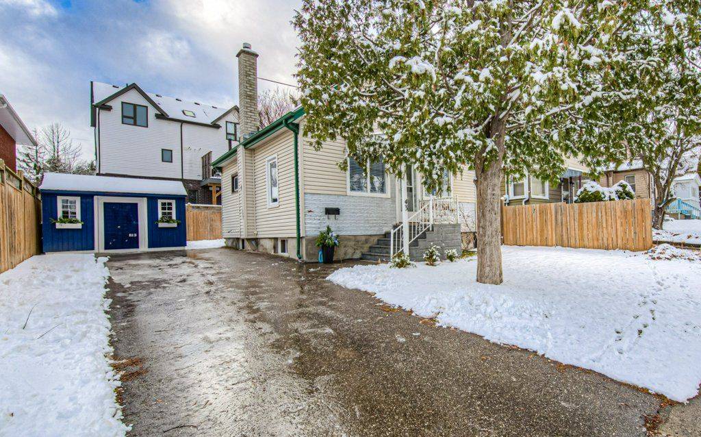 Kitchener, ON N2M 4B2,43 Barclay AVE