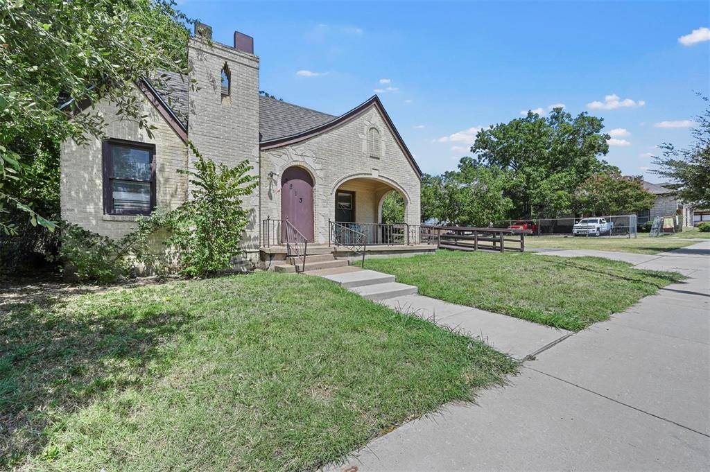 Fort Worth, TX 76105,2813 E Rosedale Street