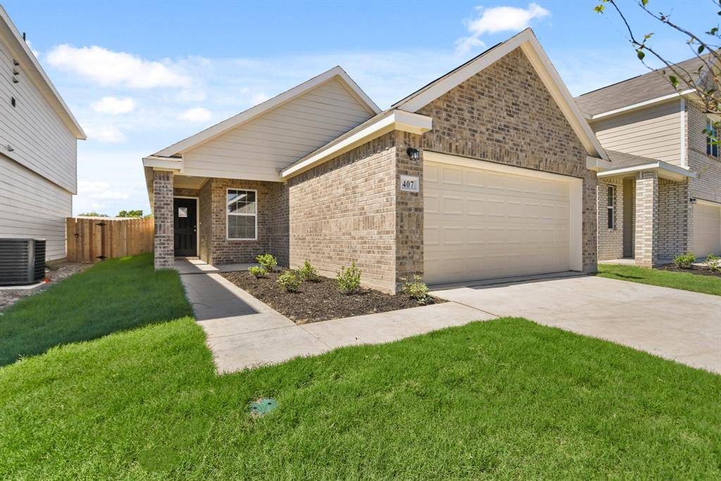 Everman, TX 76140,407 Woodhouse Way