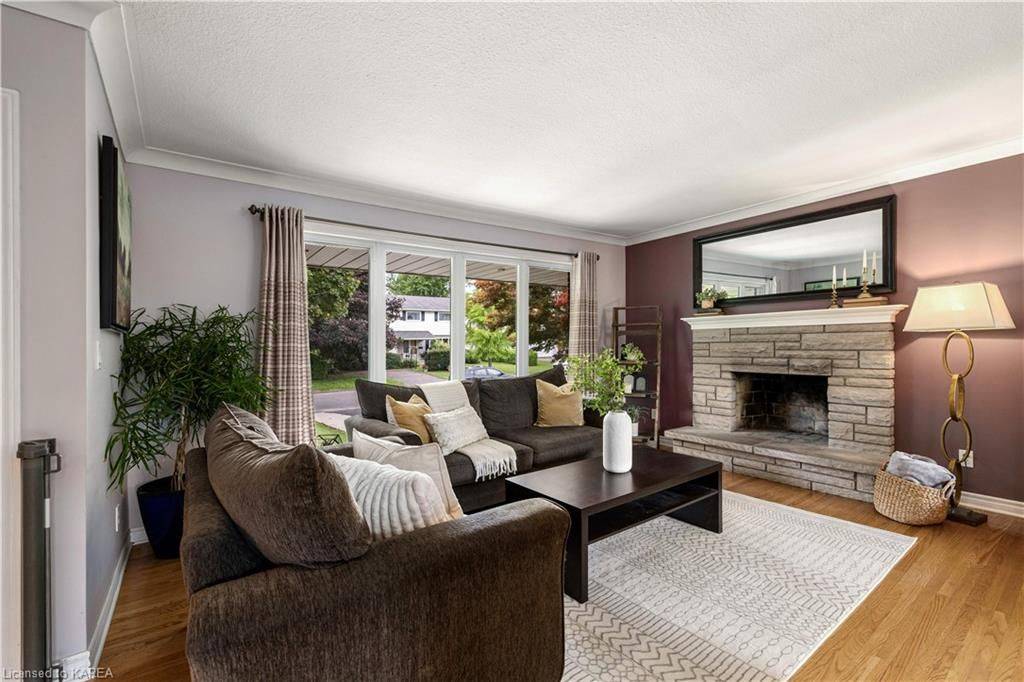 41 METCALFE AVE, Kingston, ON K7M 2W7