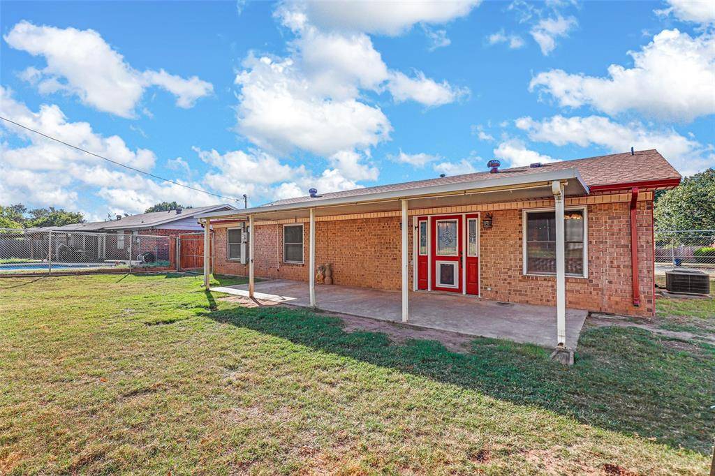 Crowley, TX 76036,209 Hudson Avenue