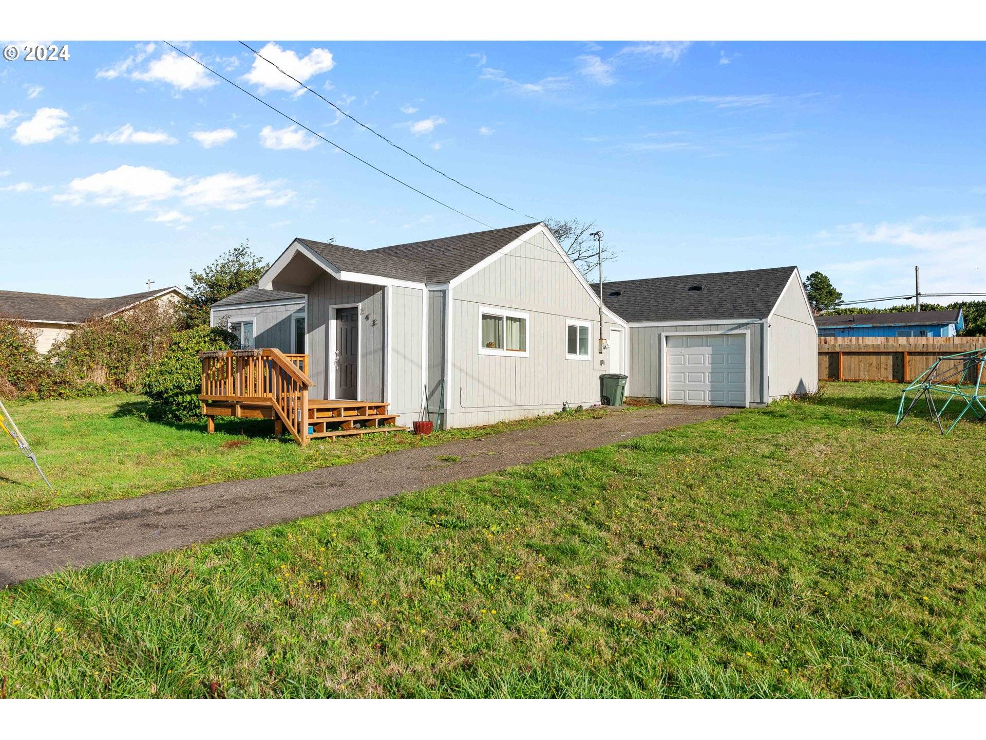 Coos Bay, OR 97420,243 S MARPLE ST