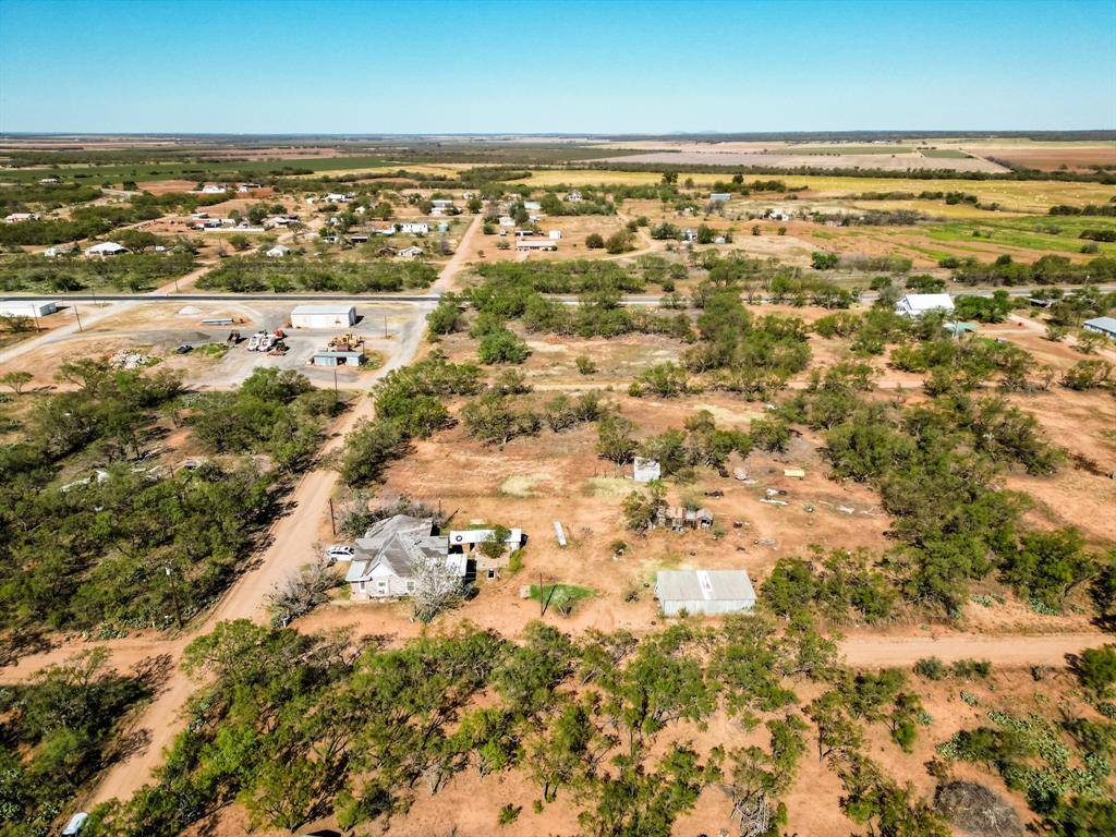 Sylvester, TX 79560,712 County Road 819