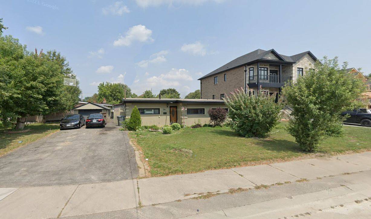 Mississauga, ON L4T 2A8,7501 Homeside GDNS