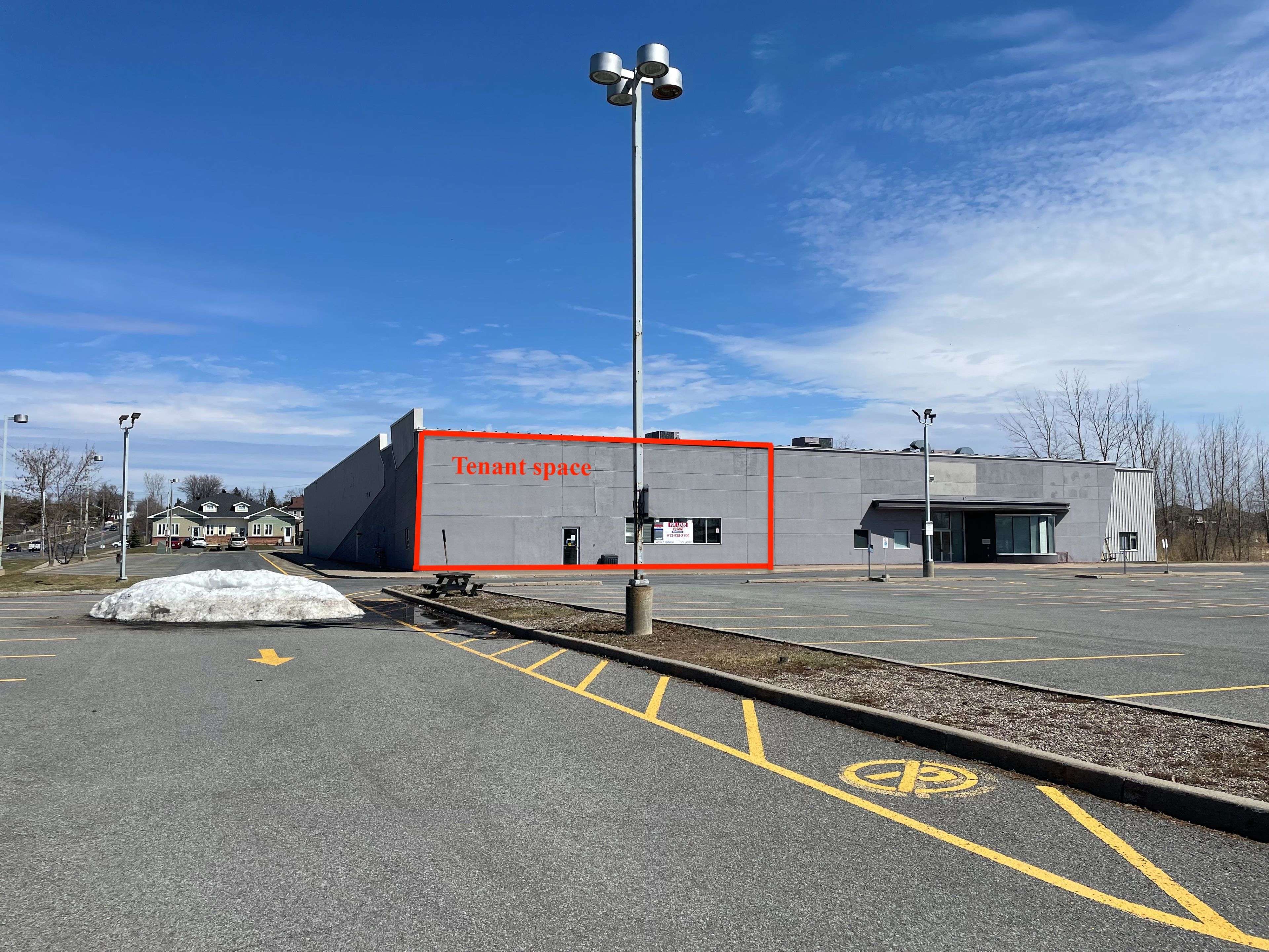 Cornwall, ON K6H 7K1,10 Tollgate RD W #2