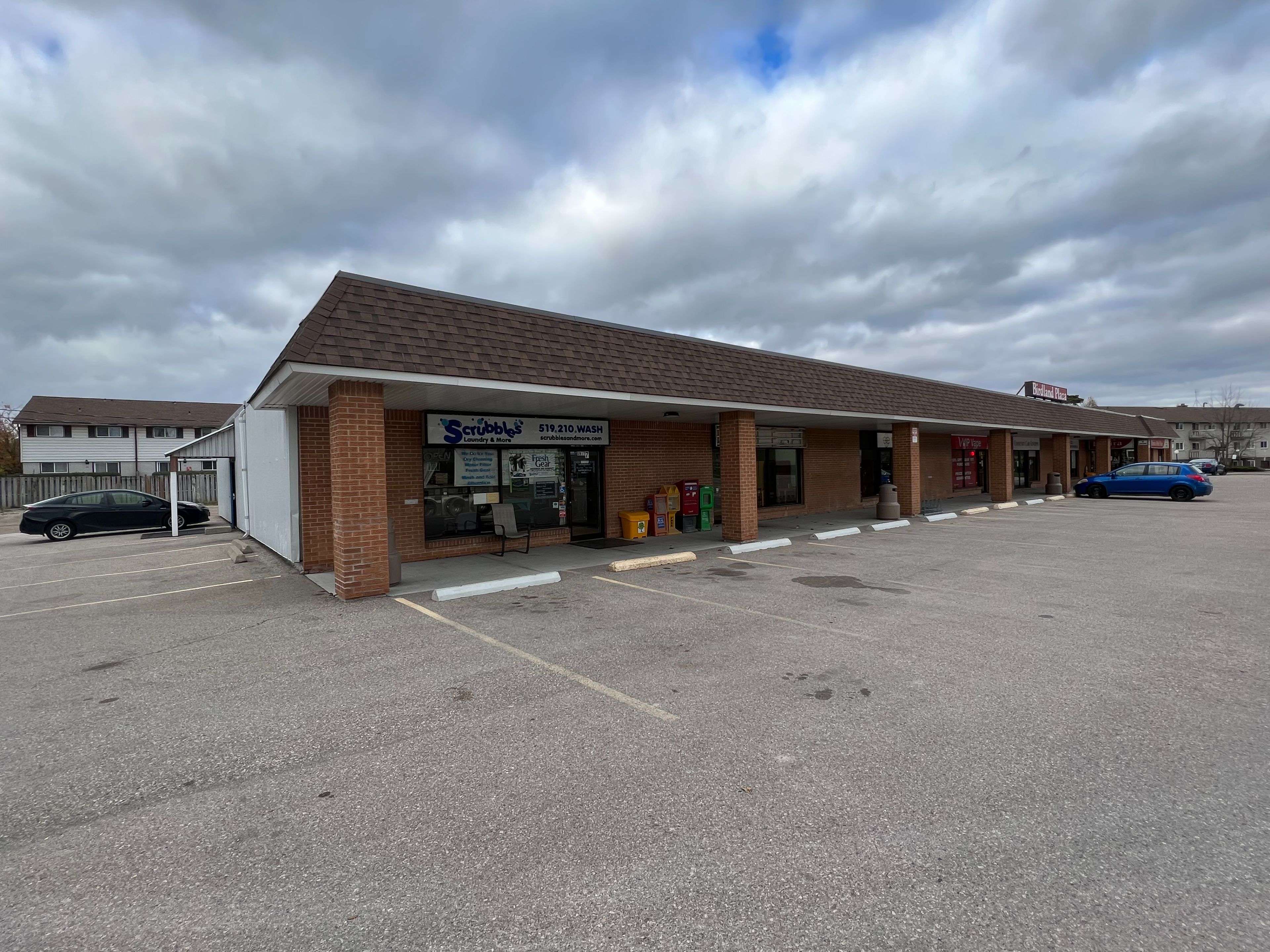 Woolwich, ON N3B 1C5,112 Oriole Pkwy W #7