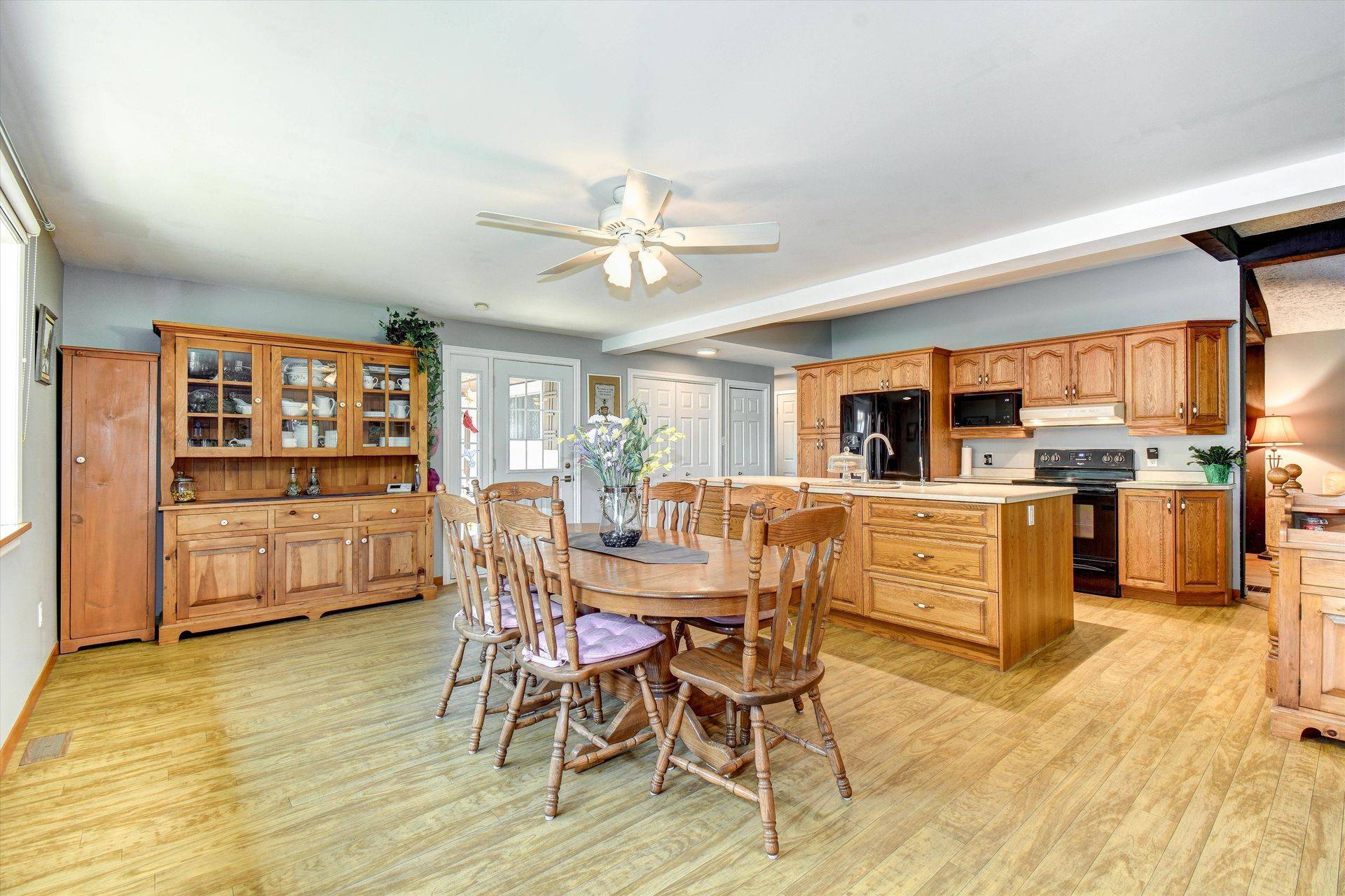 Selwyn, ON K9J 0C5,169 East ST