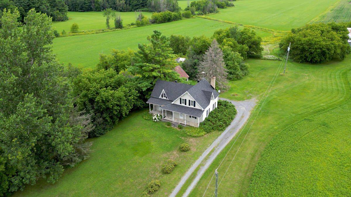 2691 Canaan RD, Clarence-rockland, ON K0A 3E0