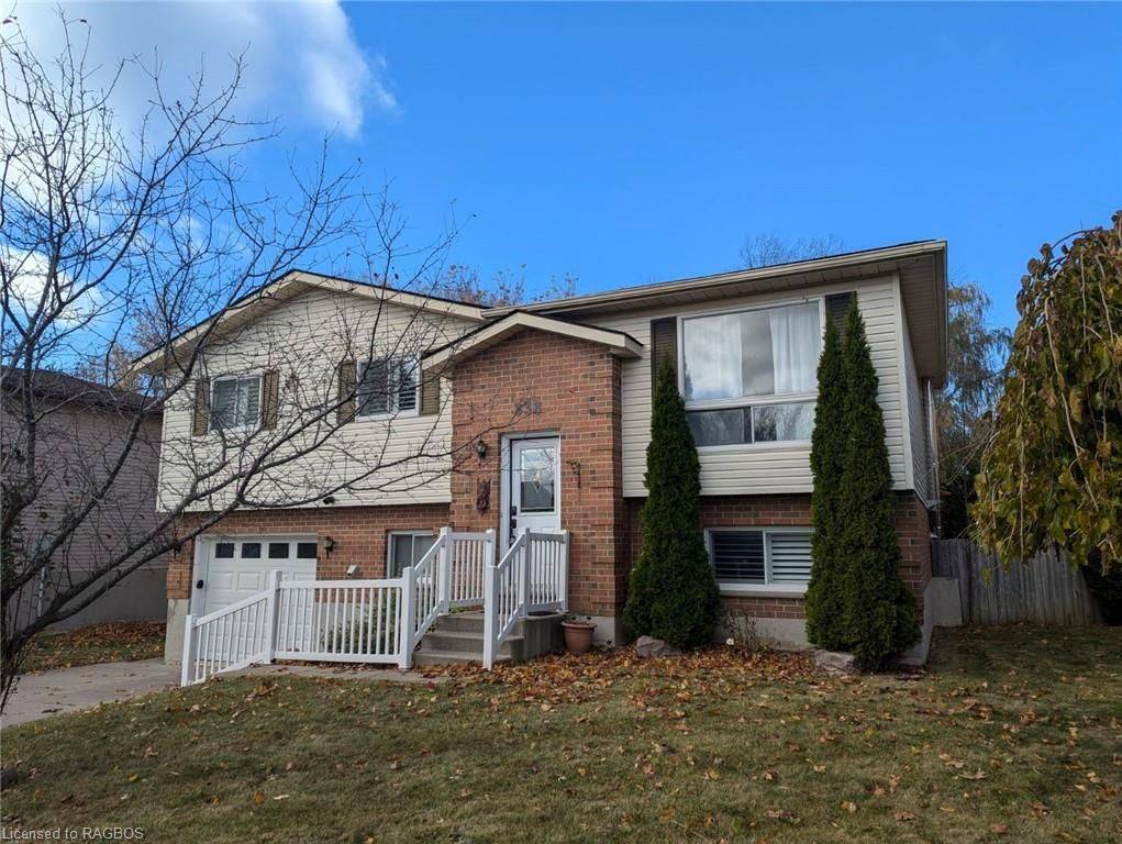 Kincardine, ON N2Z 1L7,838 MACKENDRICK DR