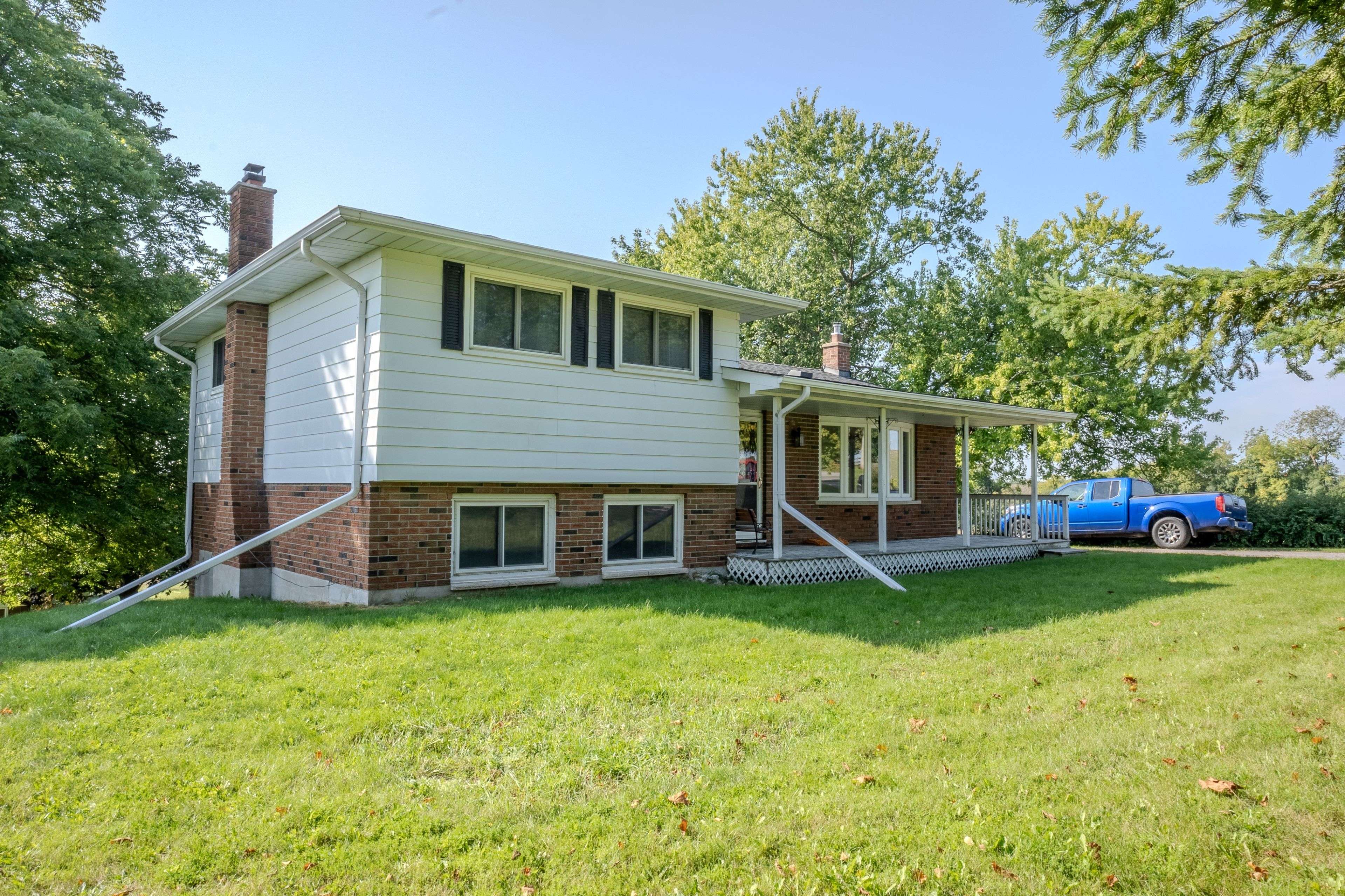 Smith-ennismore-lakefield, ON K9J 6X3,527 Lily Lake RD