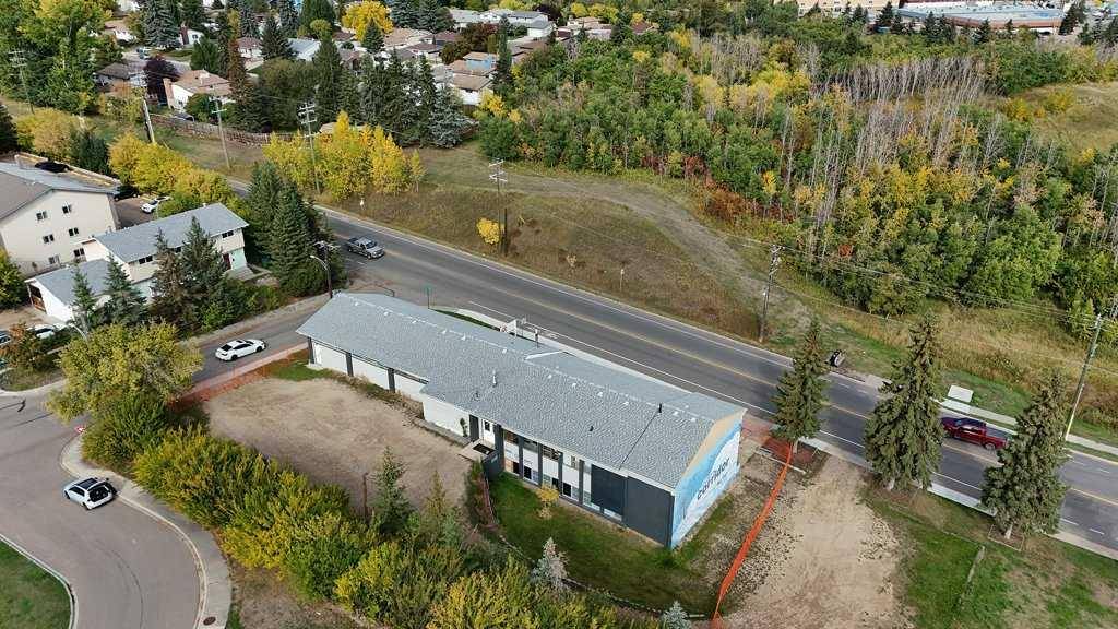 Red Deer, AB T4N 1E1,5515 43 ST