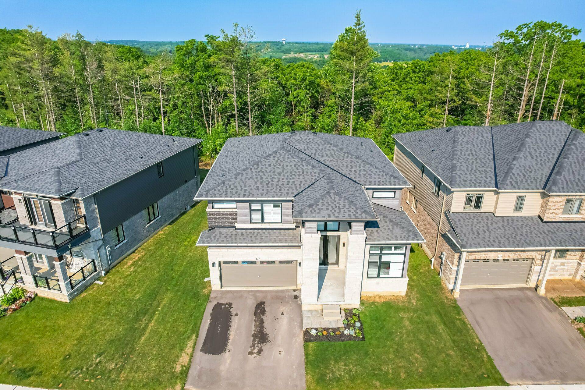 Brant, ON N3L 0L6,127 Court DR