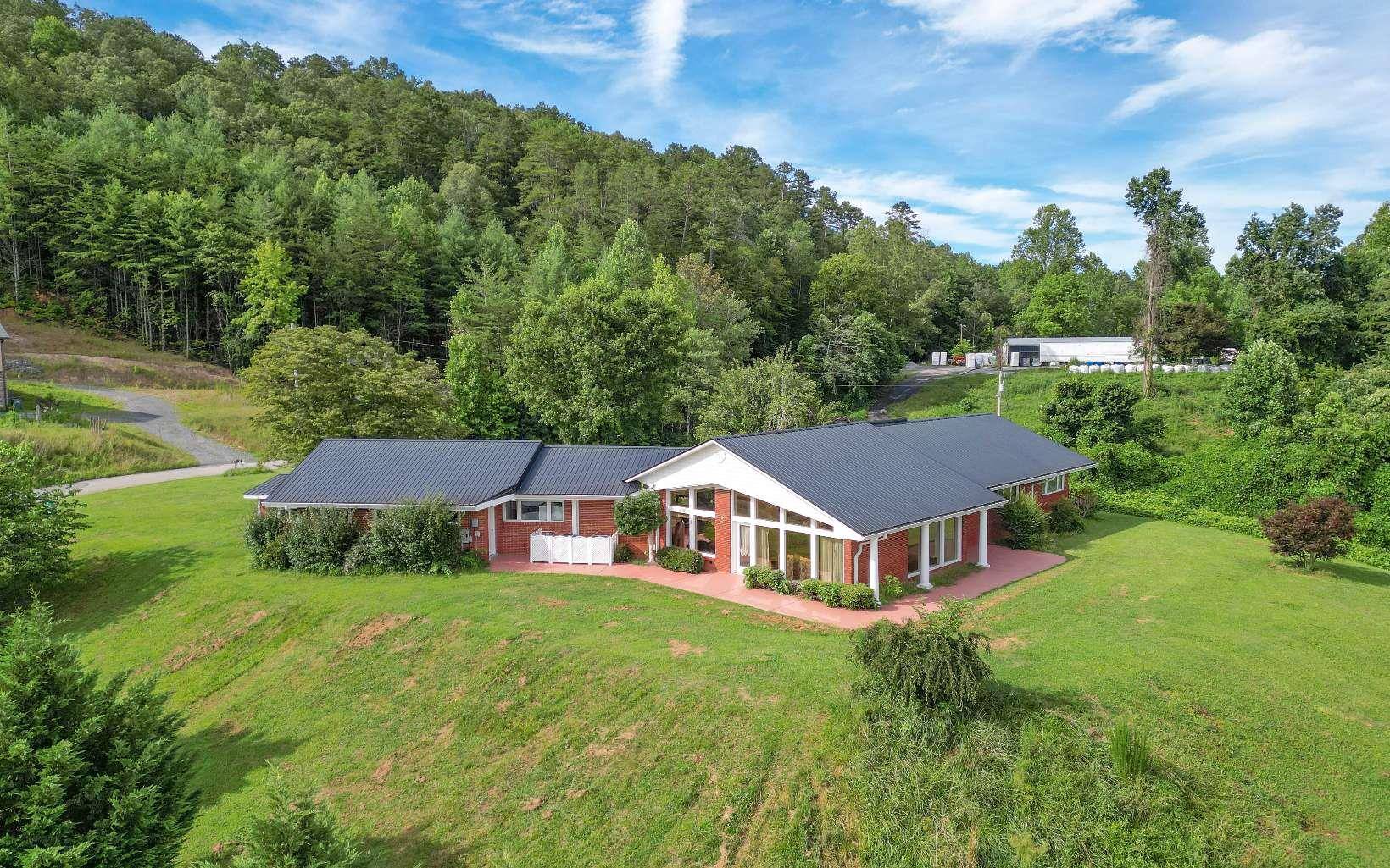 Murphy, NC 28906,212 Natural Springs Drive