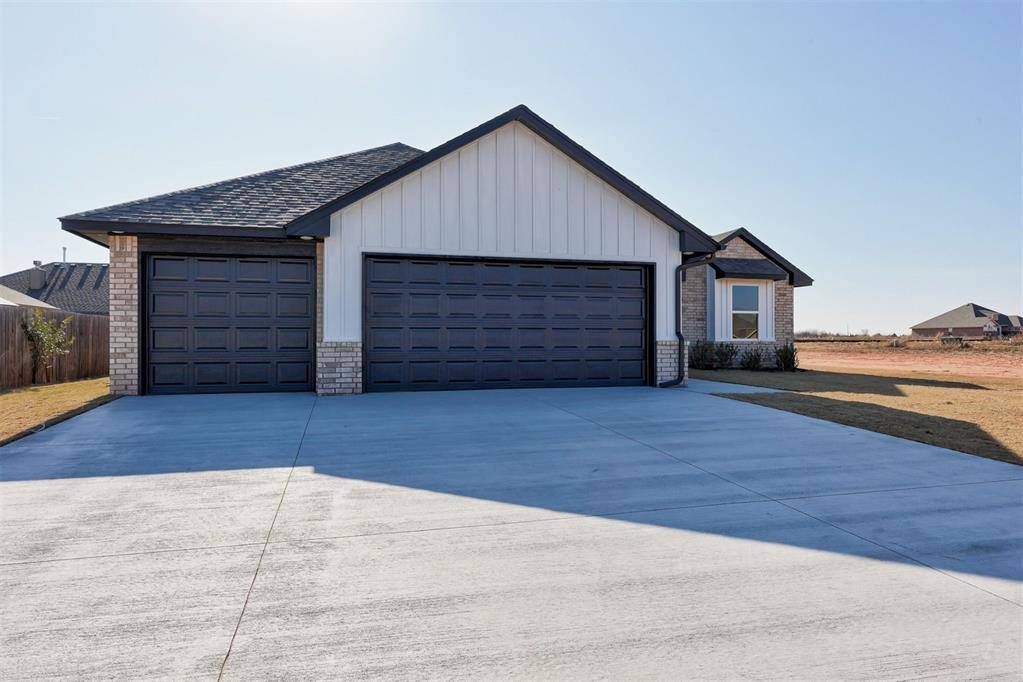 Mustang, OK 73064,1928 W Flintlock Way