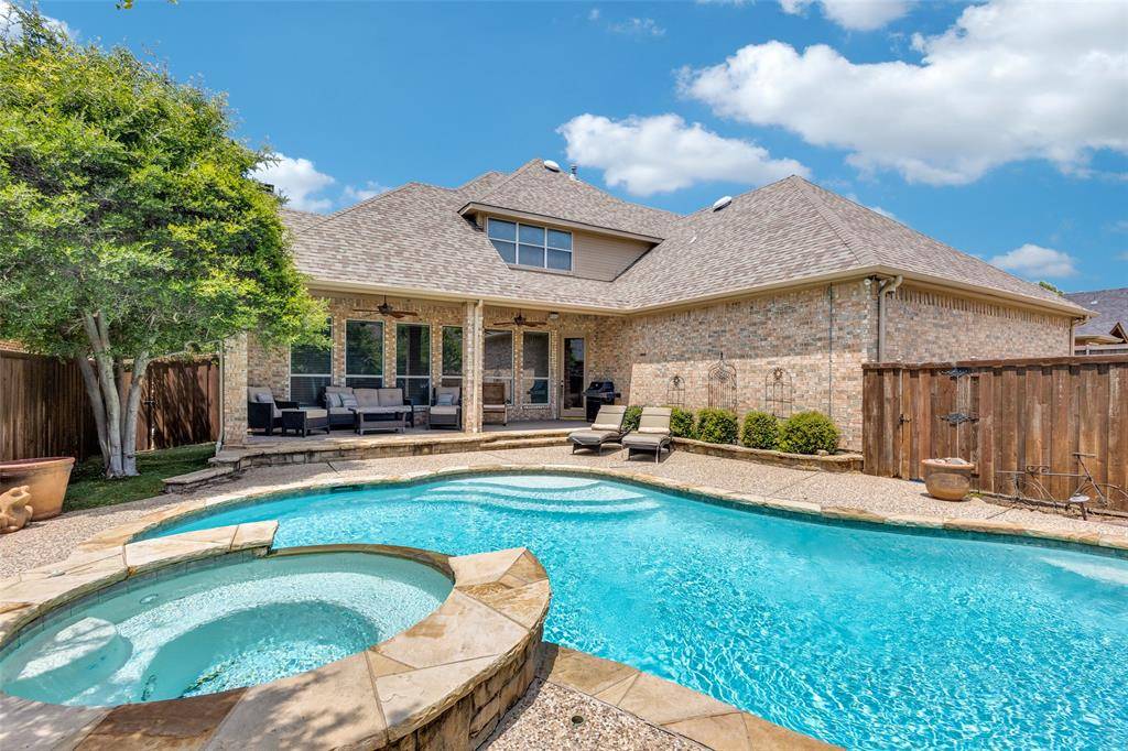 Coppell, TX 75019,931 Condor Drive