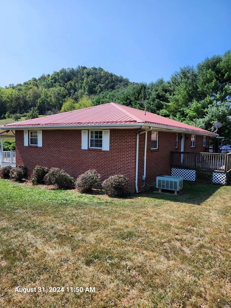 Honaker, VA 24260,1065 Swords Creek Rd