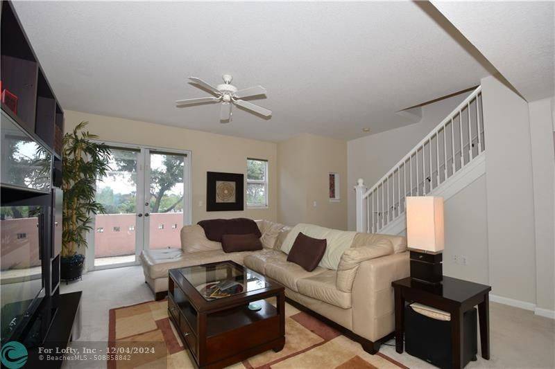 Lauderdale By The Sea, FL 33062,2005 Ocean walk Ter  #303