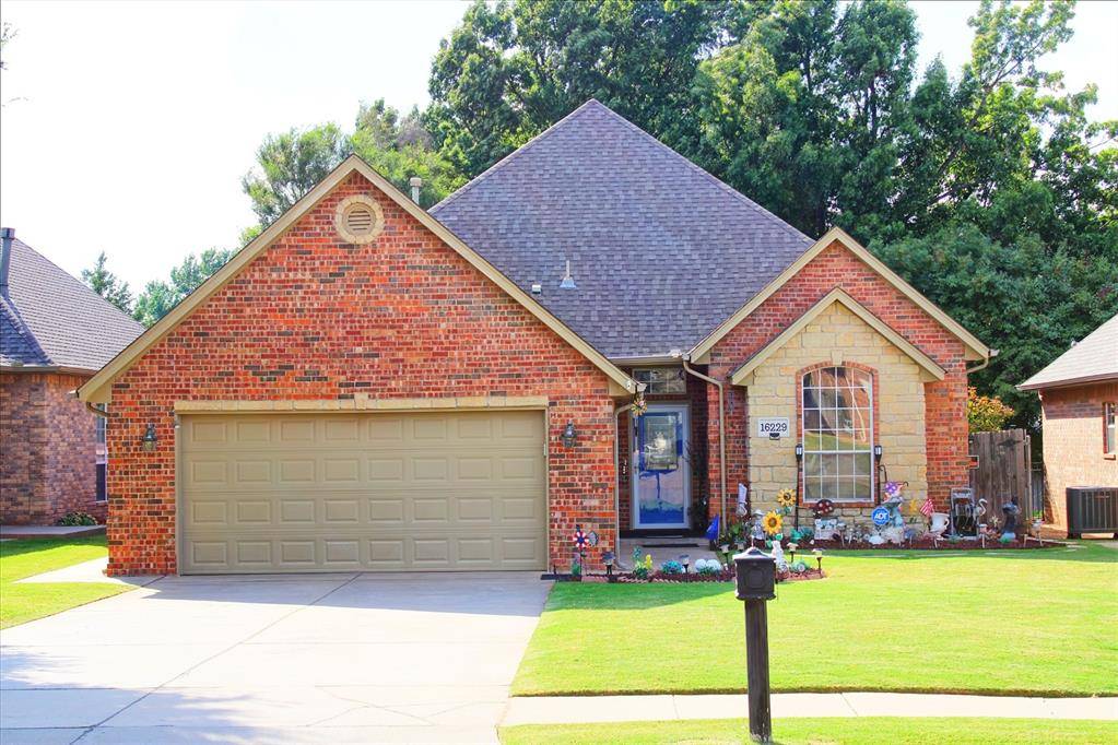 Edmond, OK 73013,16229 Grey Owl Boulevard