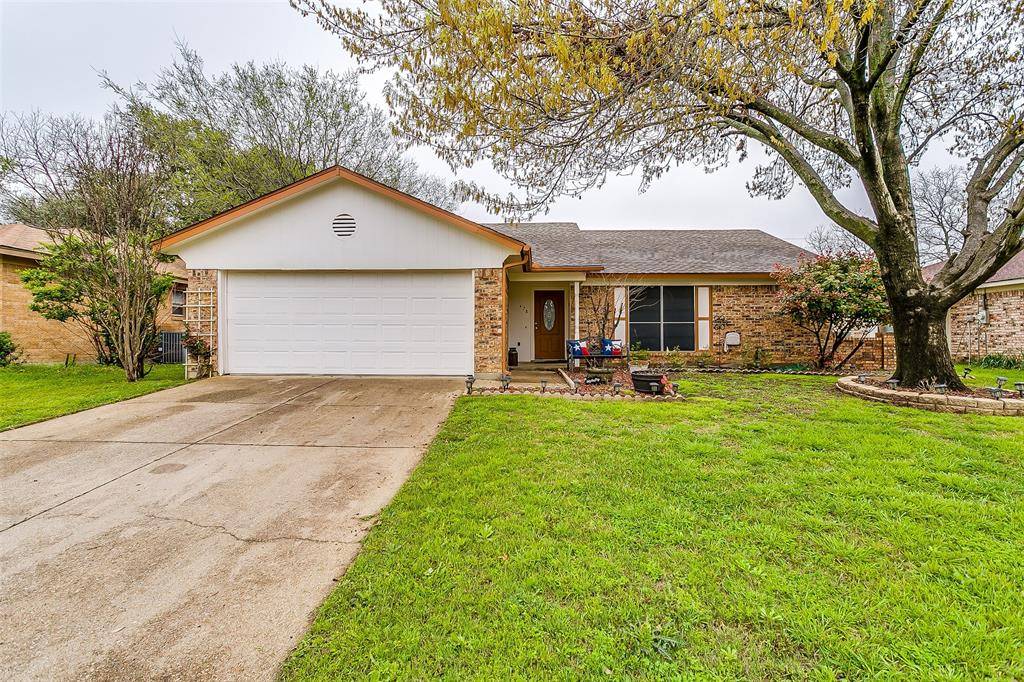 Burleson, TX 76028,428 Berkshire Drive