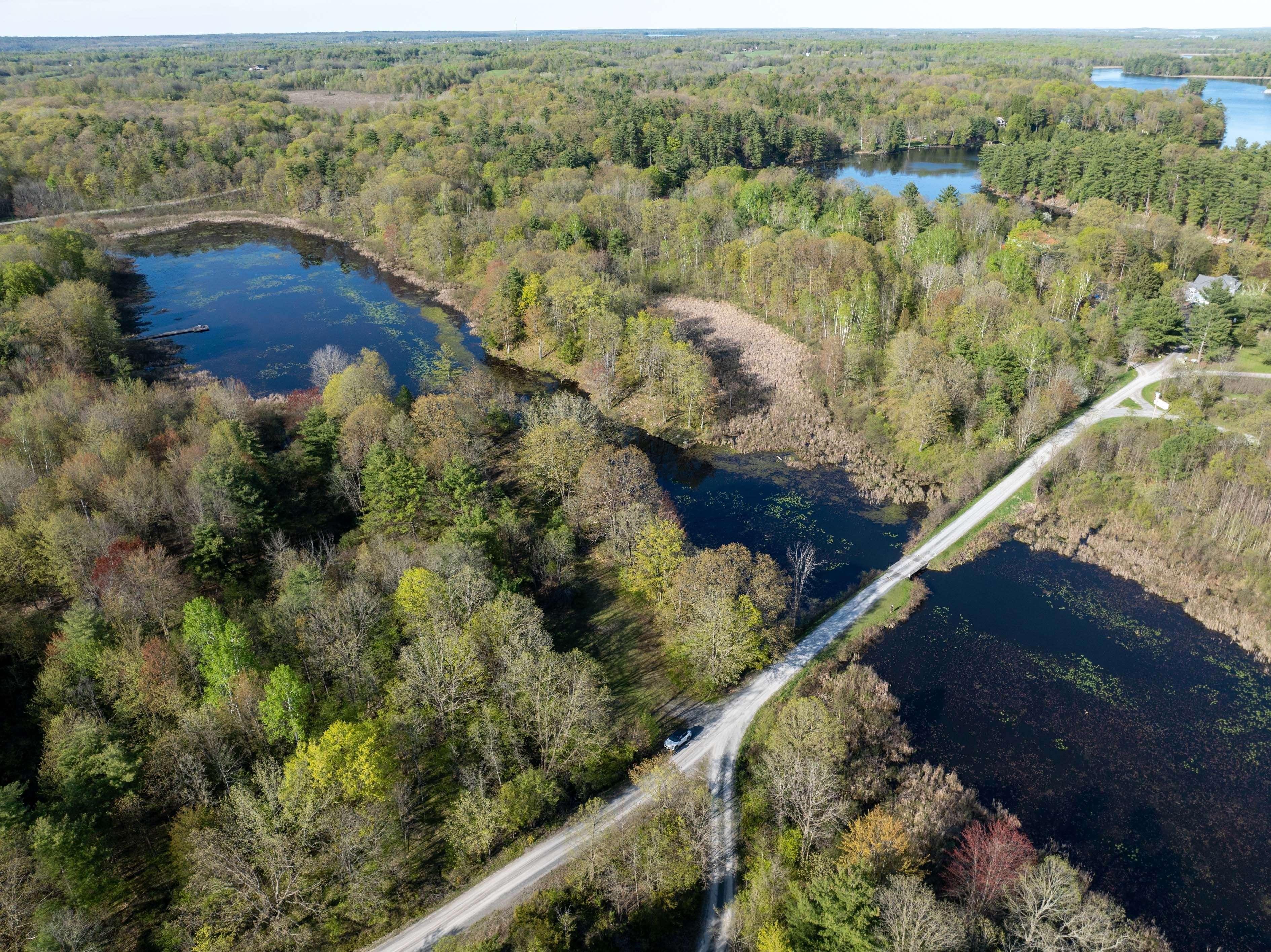 Leeds & Grenville, ON K0G 1X0,PT LT 2 Creek Crossing LN