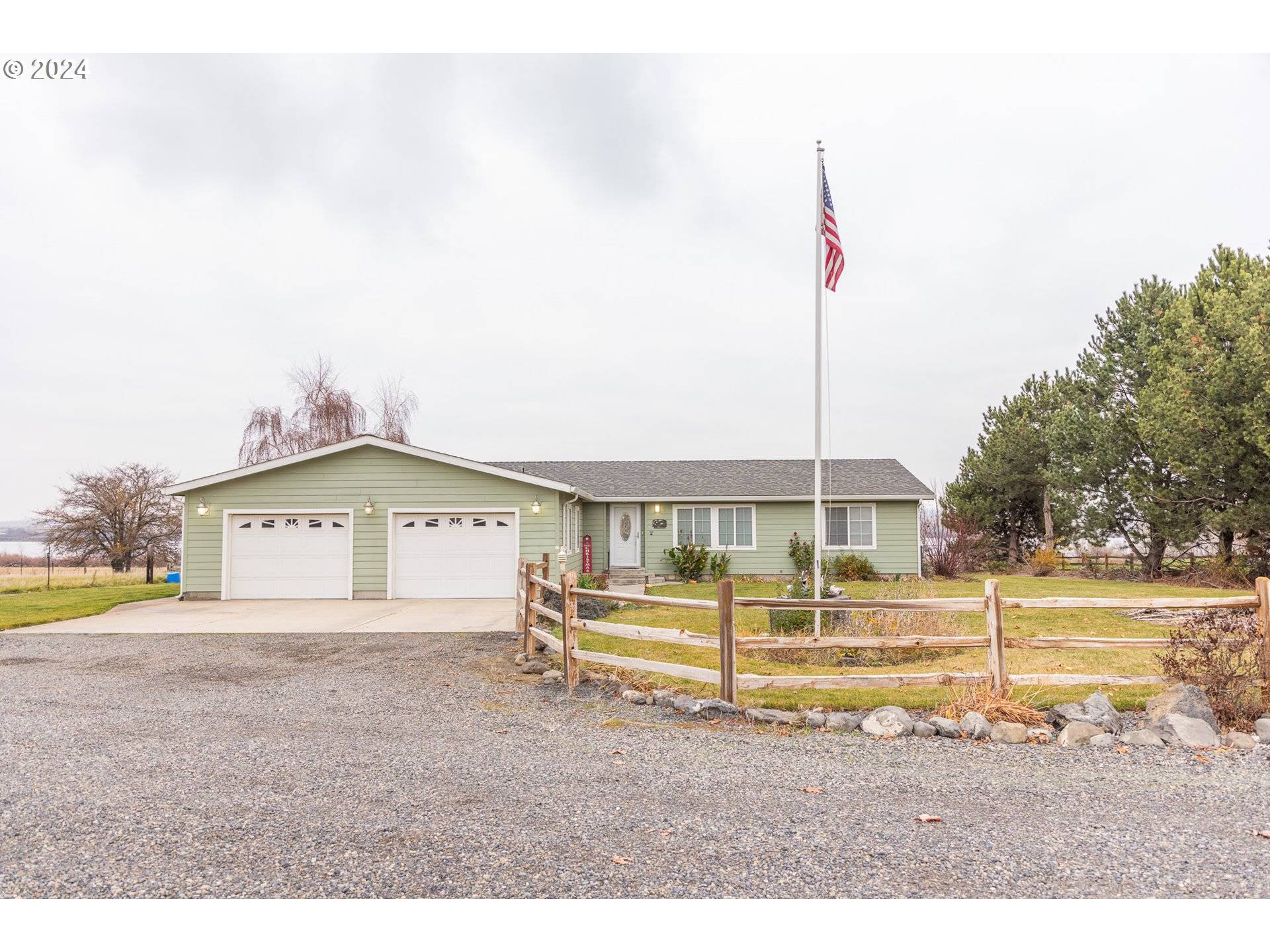 Umatilla, OR 97882,28599 SOUTHSHORE DR