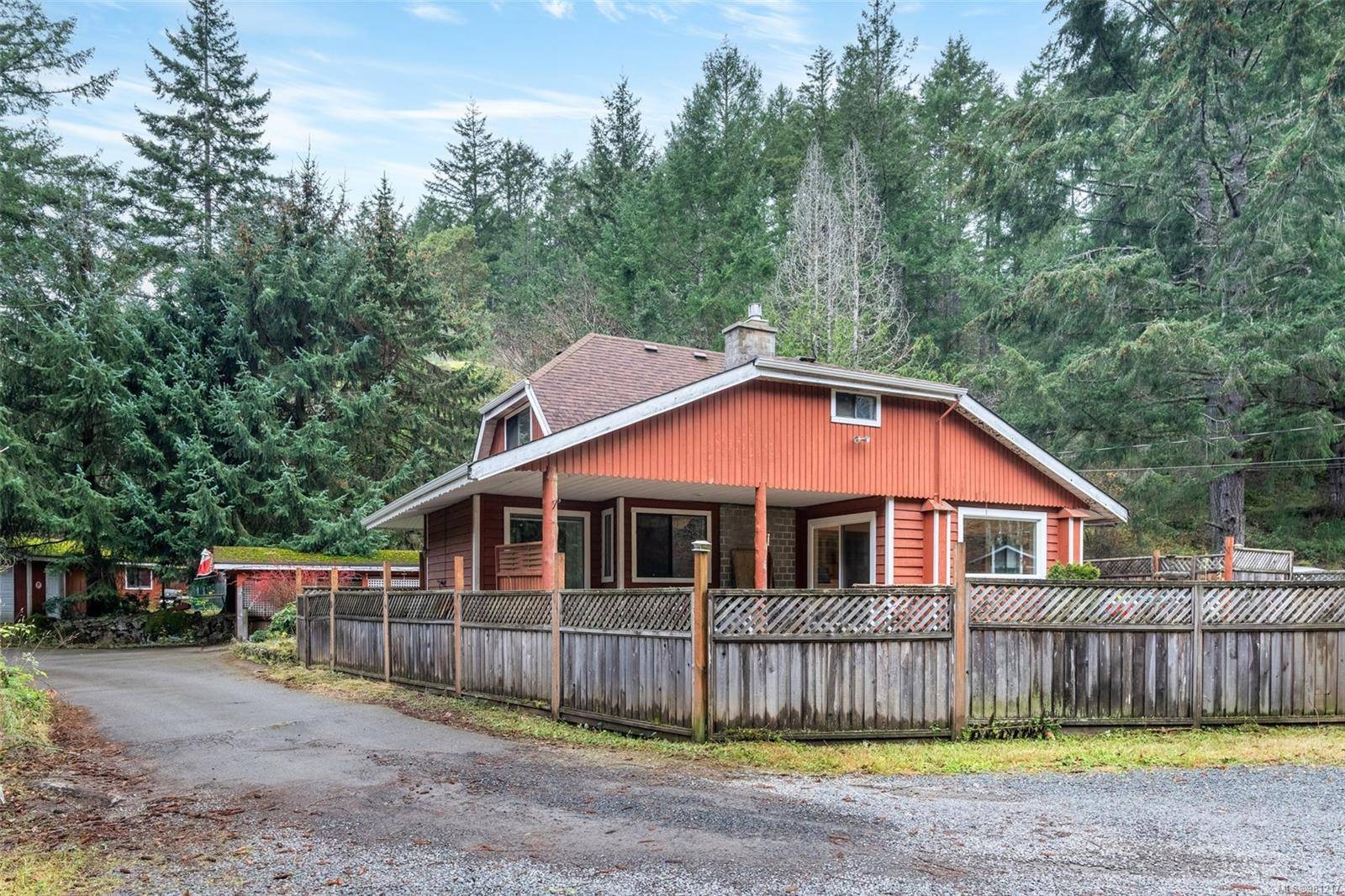 Langford, BC V9B 5Y9,3074 Sooke Rd