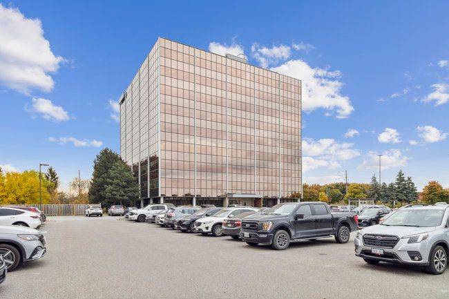 Markham, ON L3R 6G2,7030 Woodbine AVE #203