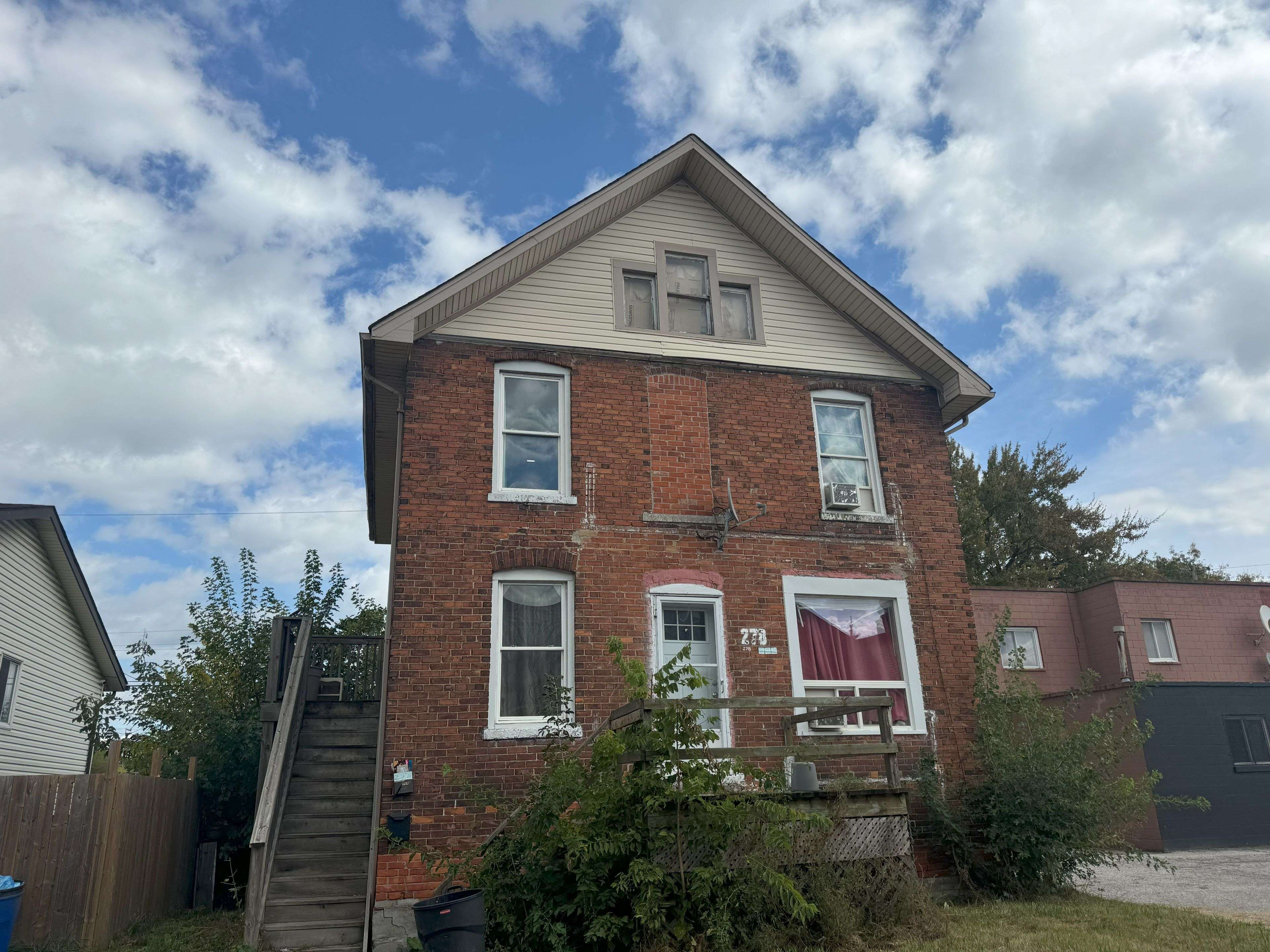 Windsor, ON N9B 2R5,278 Rankin AVE