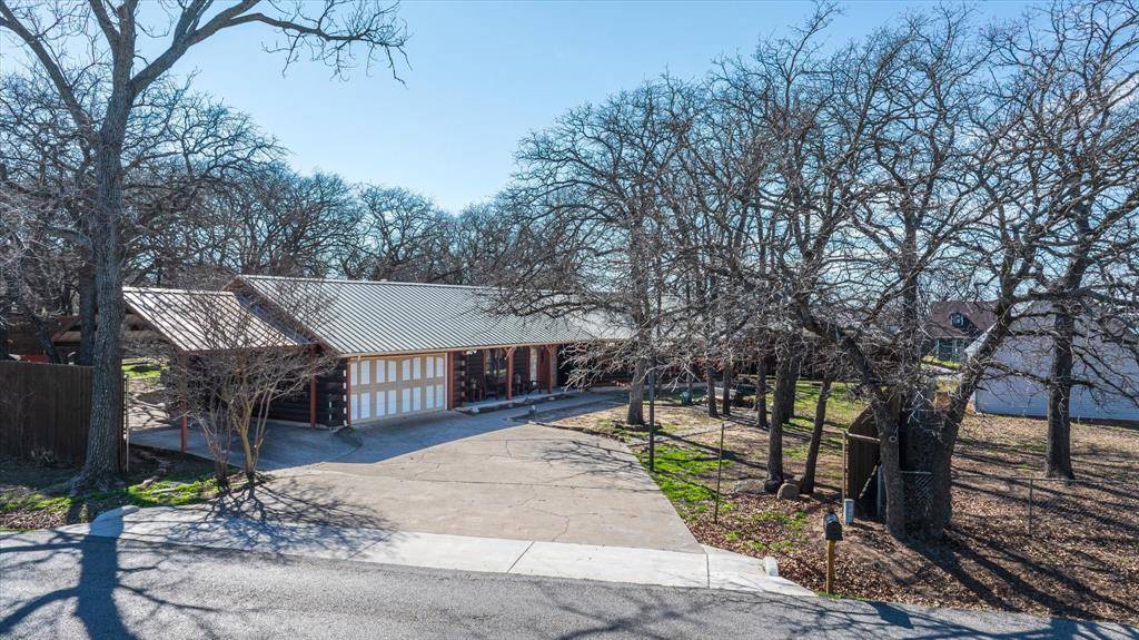 Granbury, TX 76049,502 Western Hills Trail