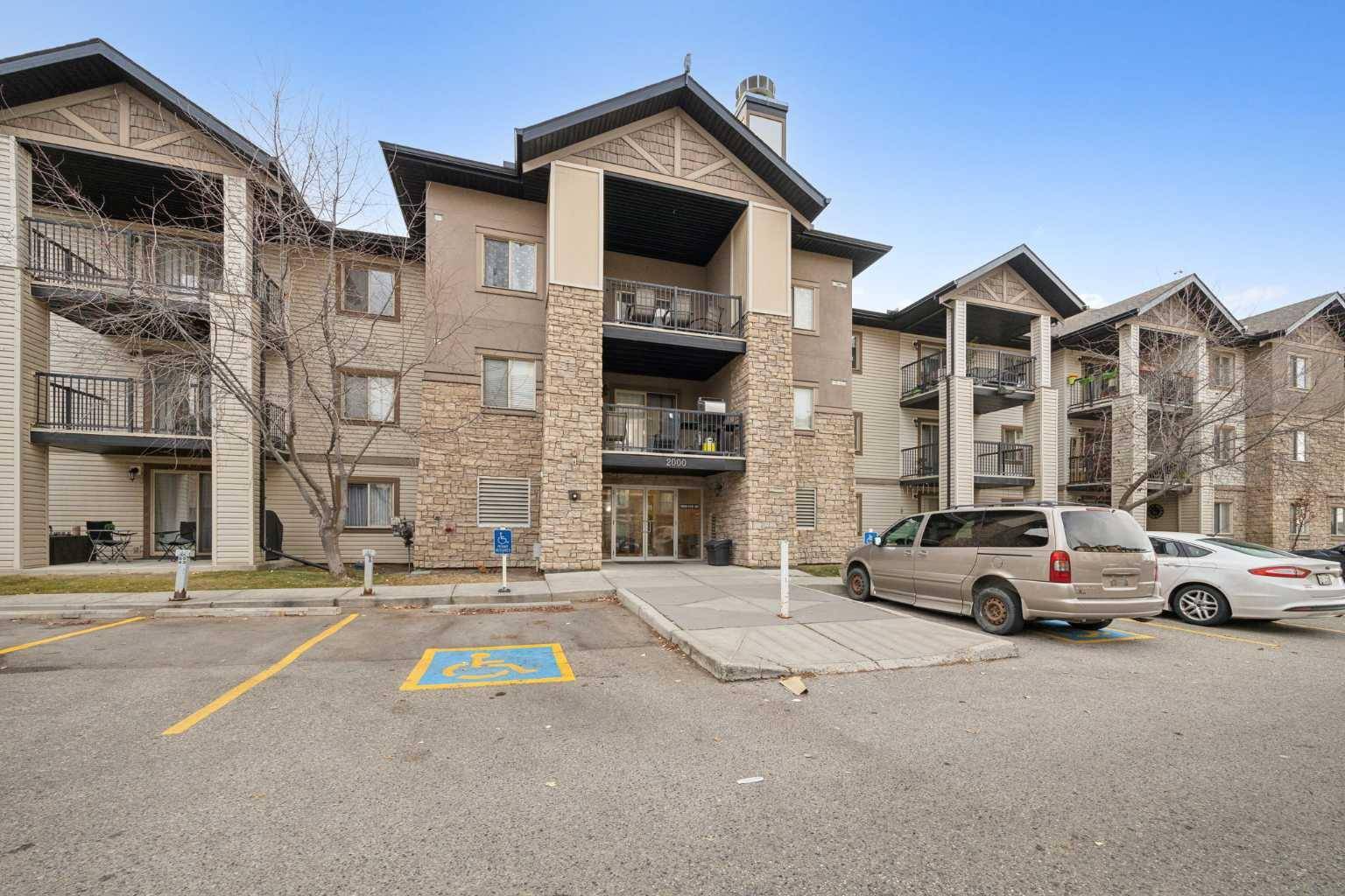 Calgary, AB T2Y 0H8,16969 24 ST SW #2215