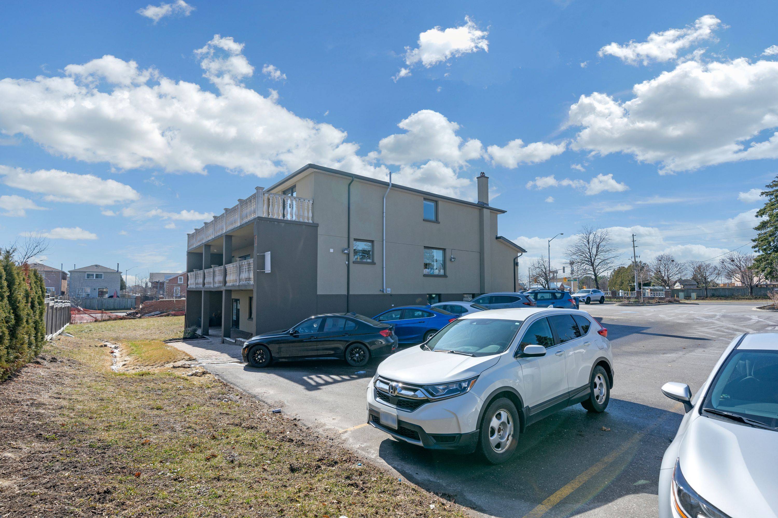 Markham, ON L3S 3J6,7475 Mccowan RD #4