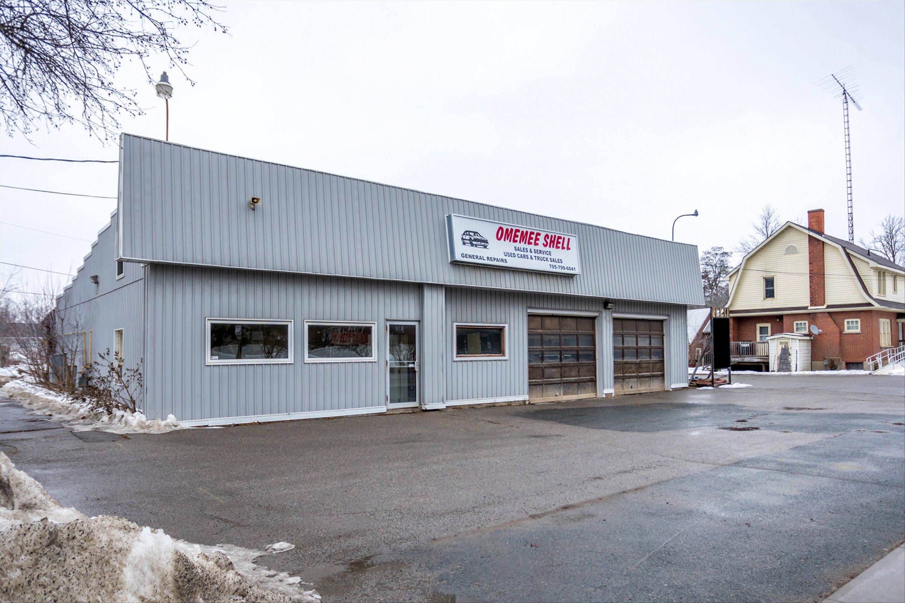 Kawartha Lakes, ON K0L 2W0,73 King ST E