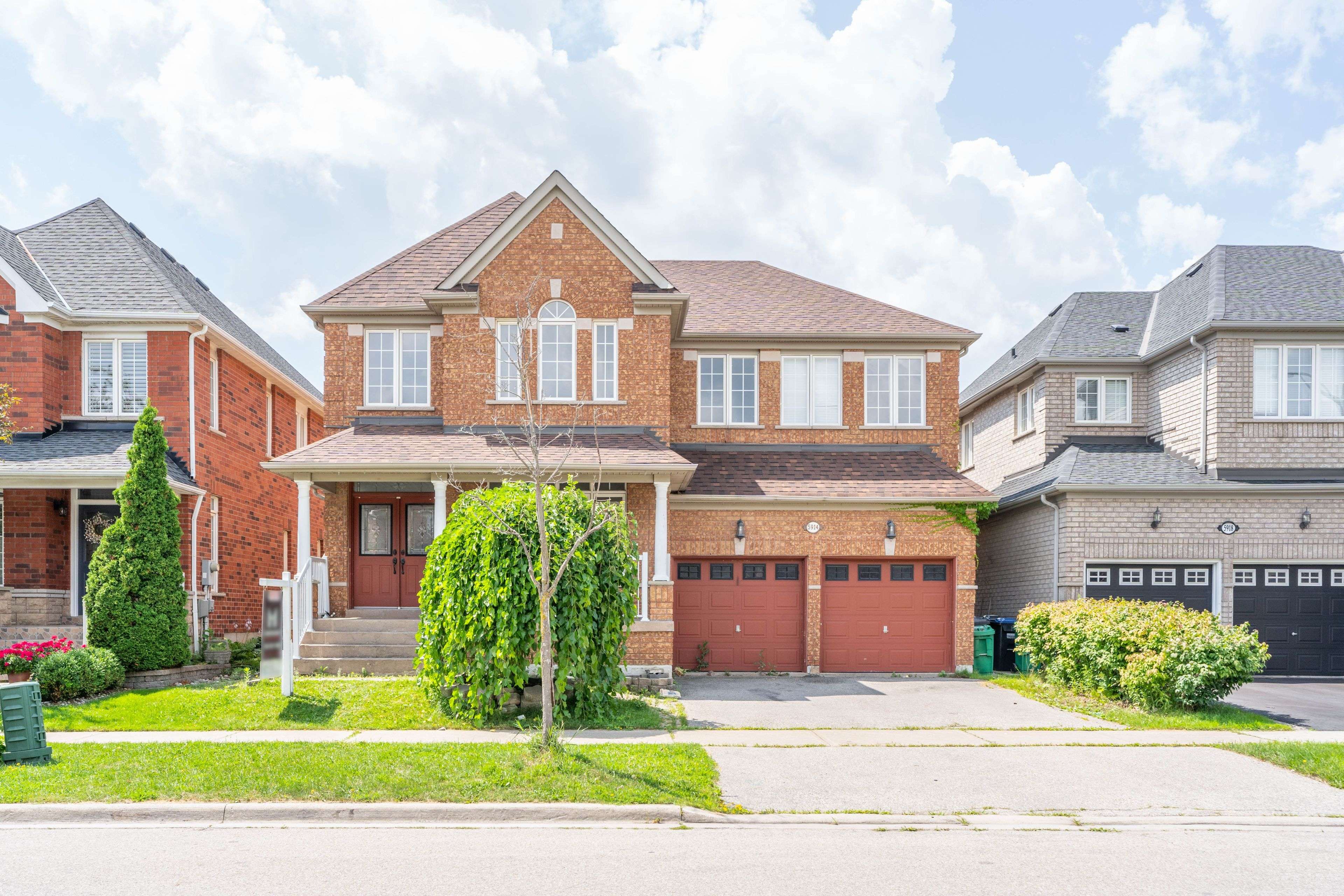 Mississauga, ON L5M 6J6,5914 Long Valley RD