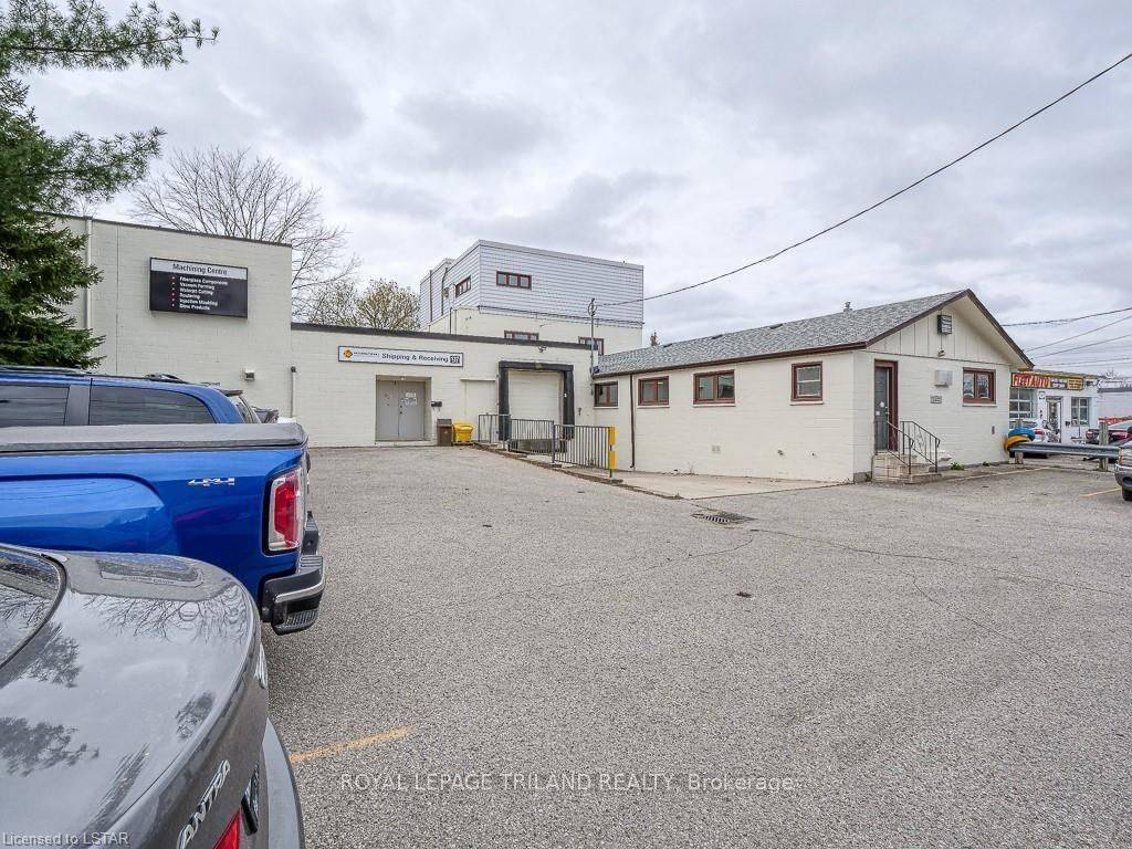 London, ON N5W 4Z2,137 FALCON ST